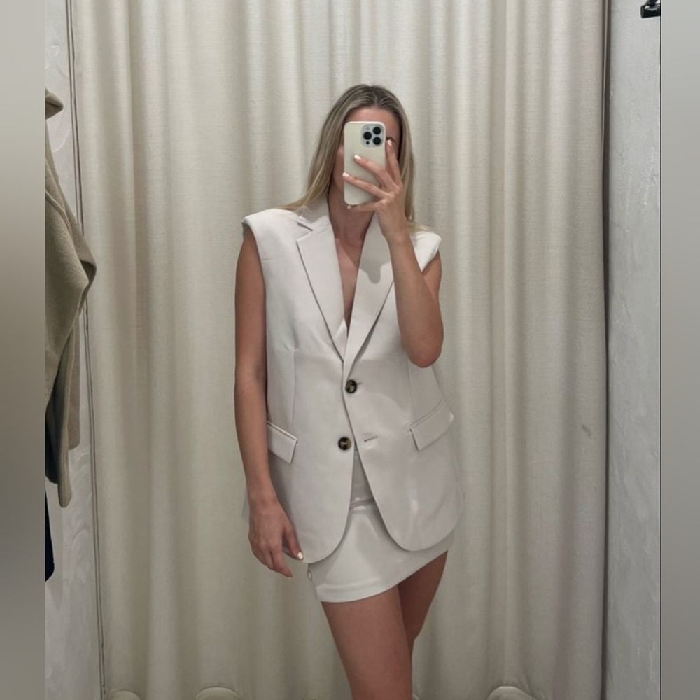 Dissh Rowan Sleeveless Blazer Bone